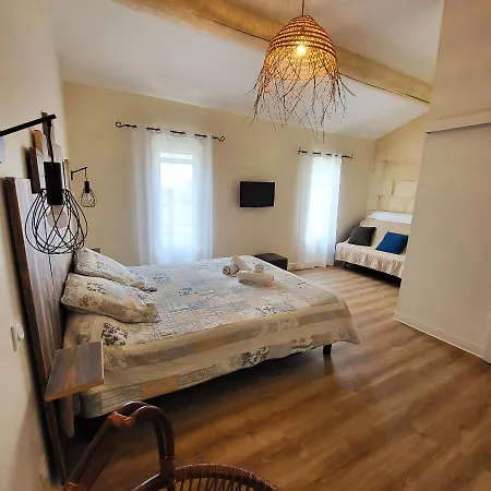 Manade Saint Louis Mas De La Paix B&B