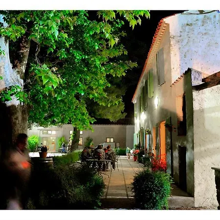 Manade Saint Louis Mas De La Paix B&B